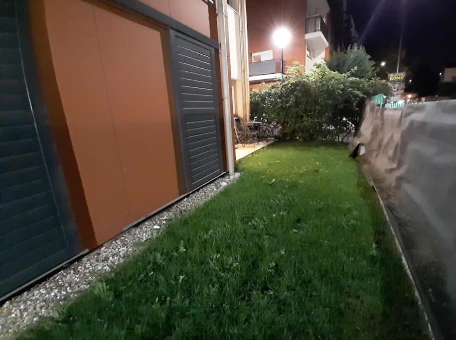Apartment Joli Avec Jardin Et 2 Parkings Prives